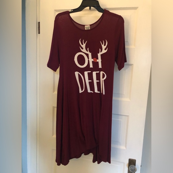 Adorable burgundy colored novelty dress for the holidays! Size L. - Picture 1 of 3